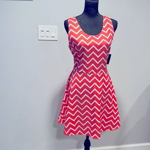 Chevron Coral and White Summer dress XL (15-17) NWT